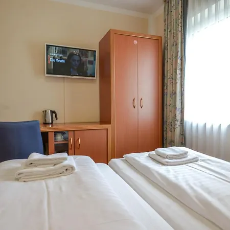 Szálloda Opal Laatzen