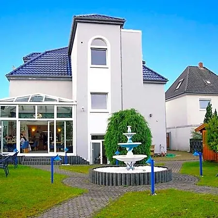 Opal Hotel 3*