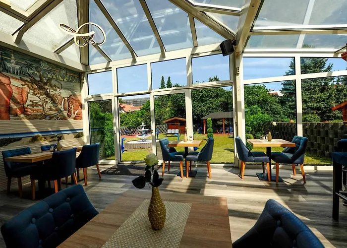 奥派酒店 3* 拉岑