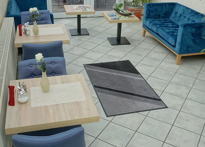 奥派酒店 3* 拉岑